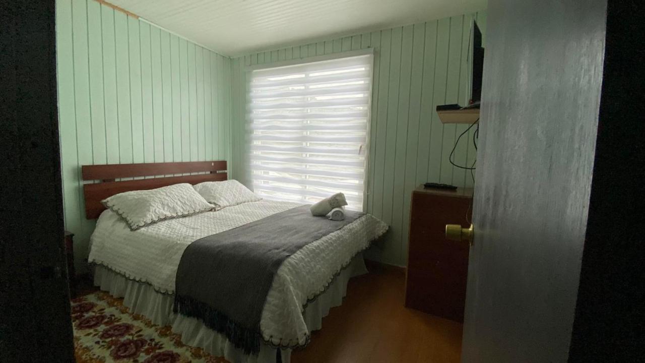 Hosteria Ensenada Puerto Puyuguapi Luaran gambar